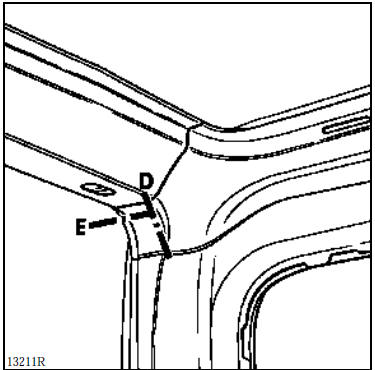 Doublure de panneau latéral